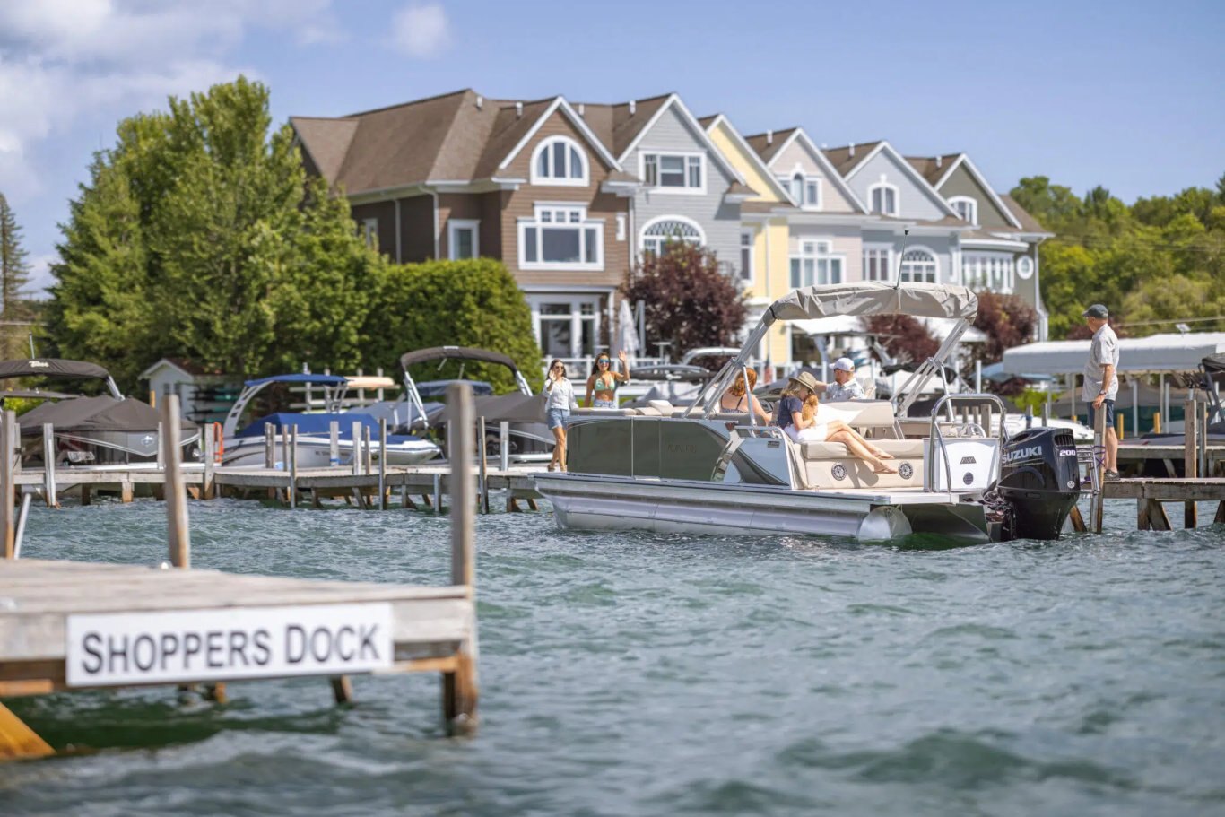 2025 Avalon LSZ Cruise Rear Bench 19 FT