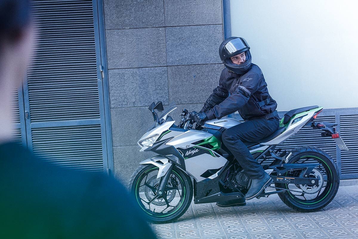 2023 Kawasaki NINJA e 1