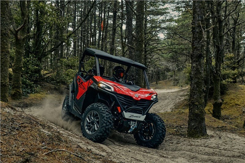 2024 ZFORCE 950 Trail Red