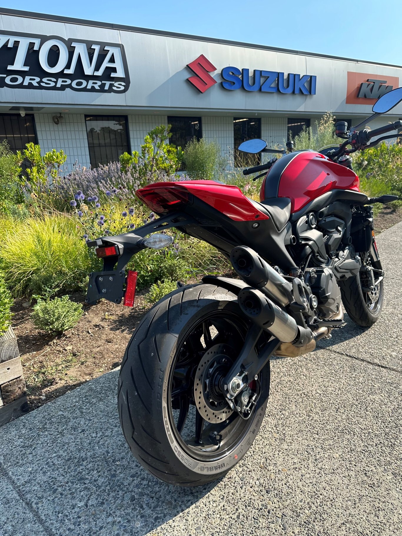 2023 Ducati Monster 937 Red