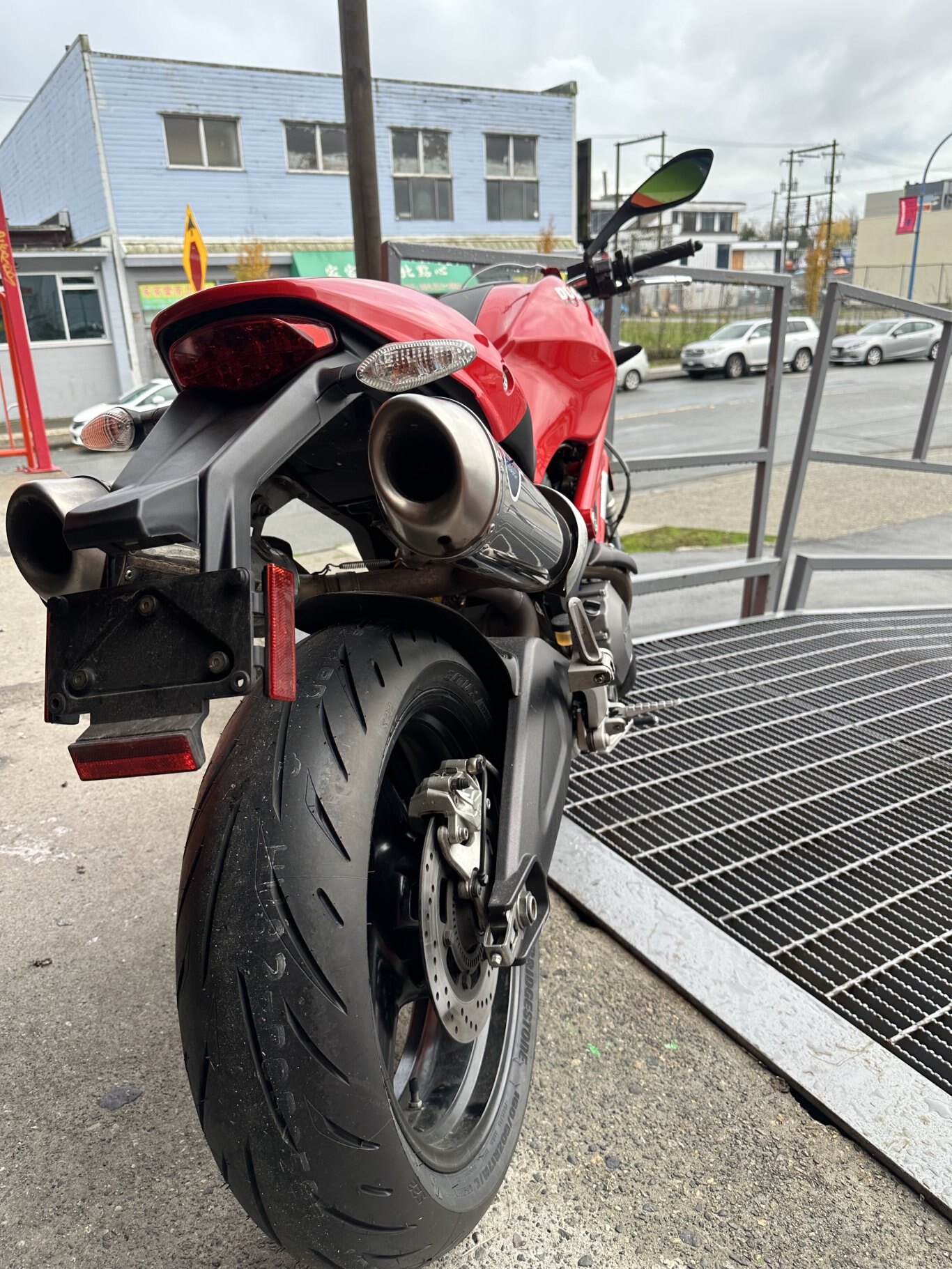 2010 Ducati Monster 696 Red