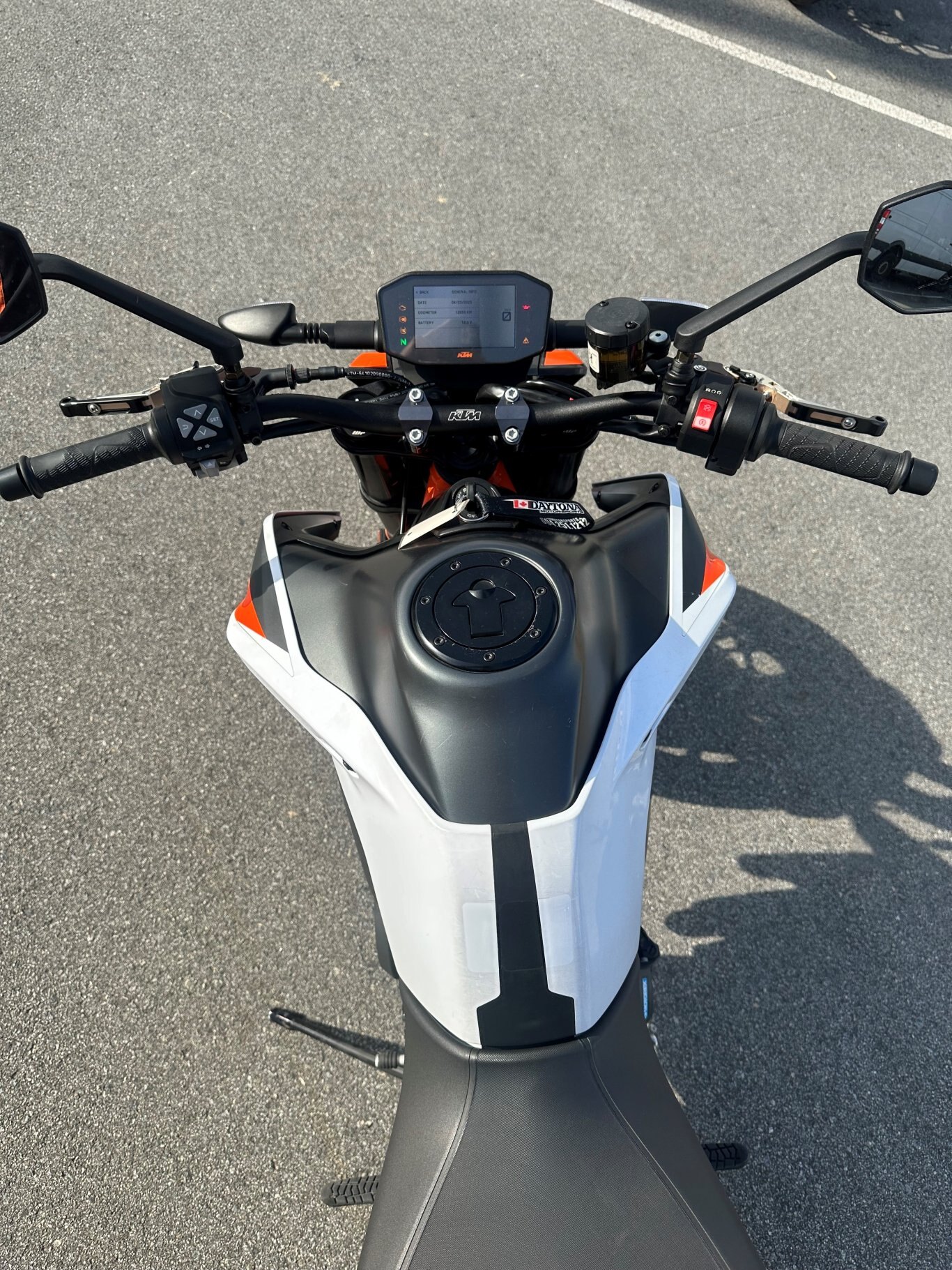2021 KTM Duke 890 R