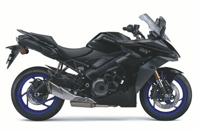 2026 Suzuki GSX-S1000GT Glass Sparkle Black