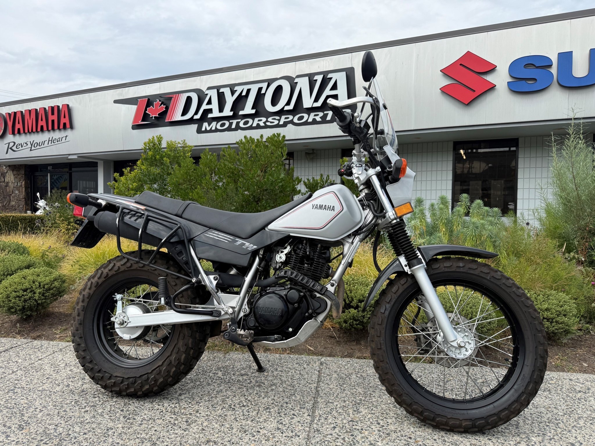 2024 Yamaha TW200 Grey