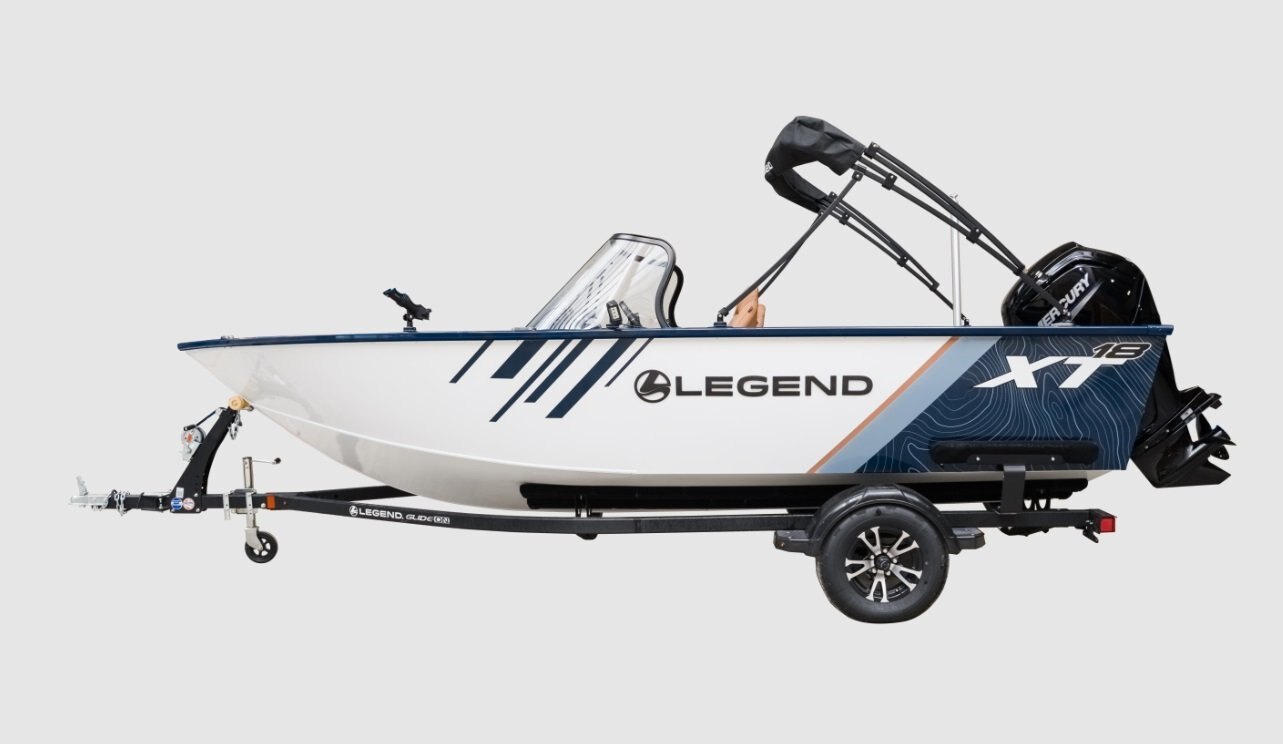 2026 Legend 18 XT Bleu saphir