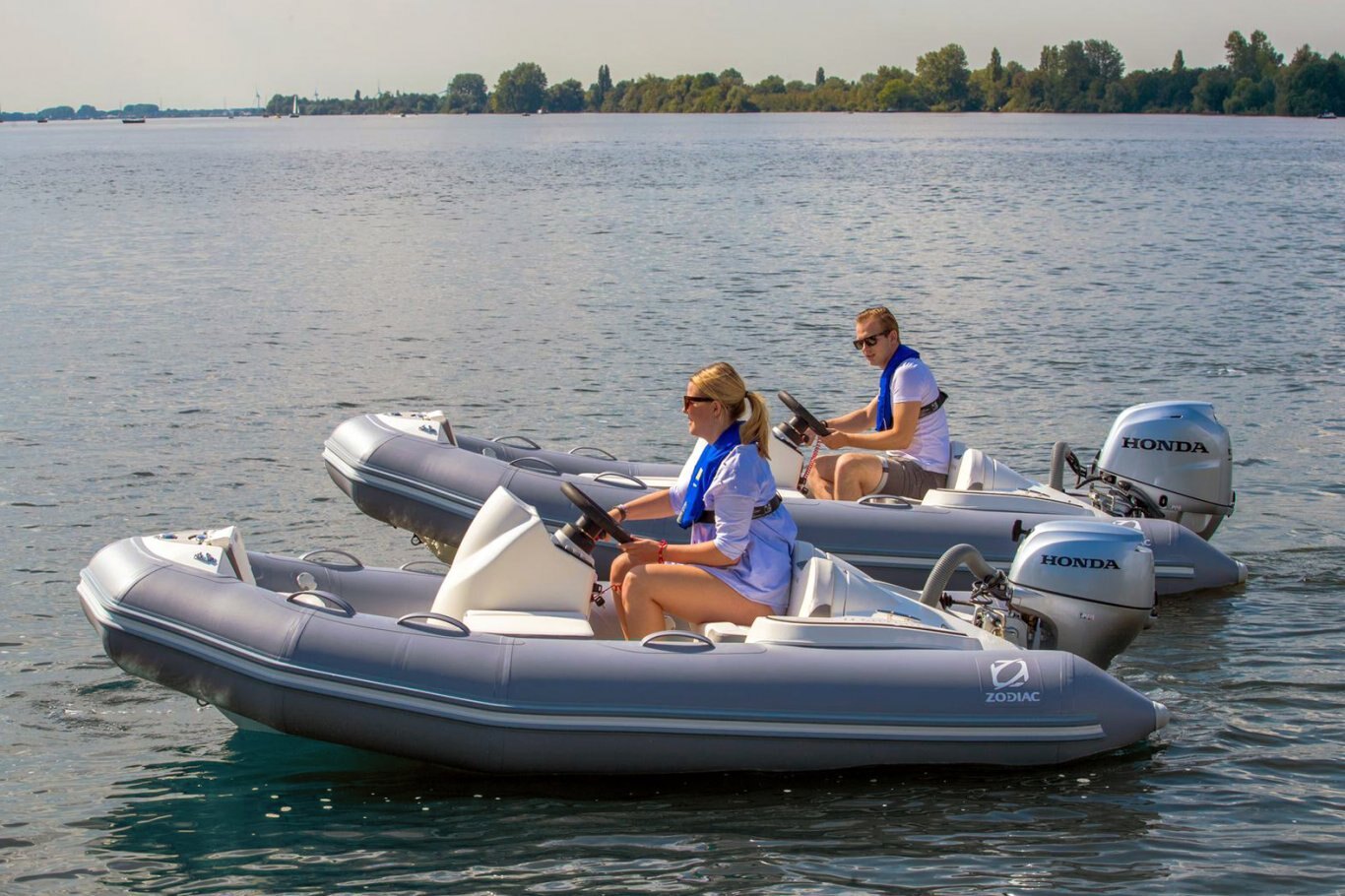 2023 Zodiac Yachtline 360 Hypalon with Yamaha F25LWTC