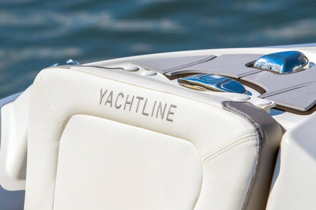 2023 Zodiac Yachtline 360 Hypalon with Yamaha F25LWTC