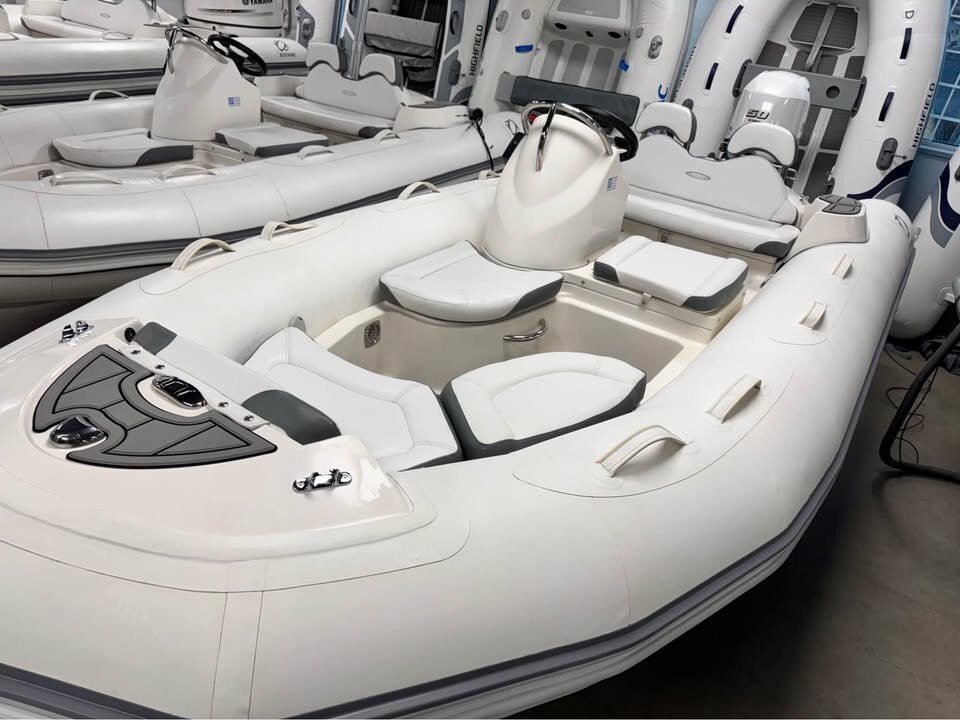 2022 Zodiac Yachtline 440 hypalon With Yamaha F50
