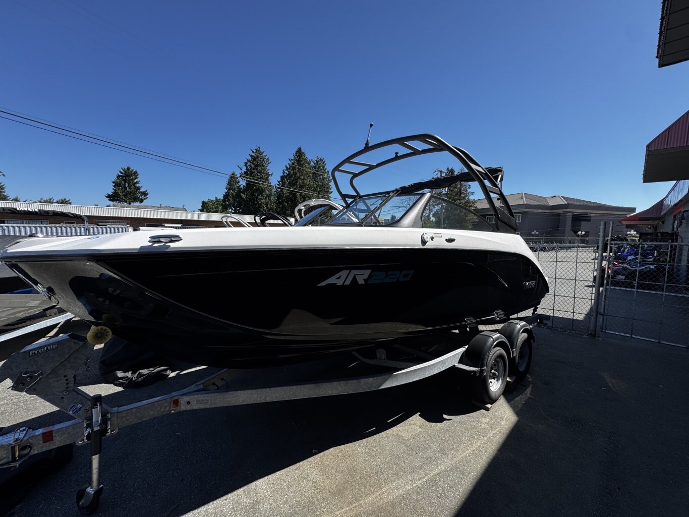 2025 Yamaha AR220 Black