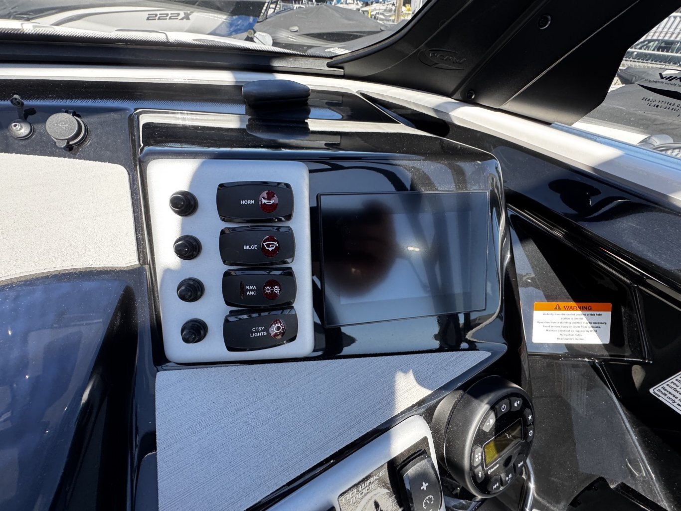 2025 Yamaha AR220 Black