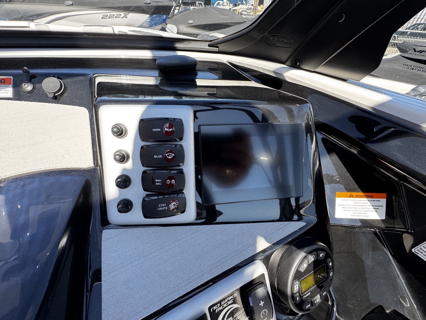 2025 Yamaha AR220 Black