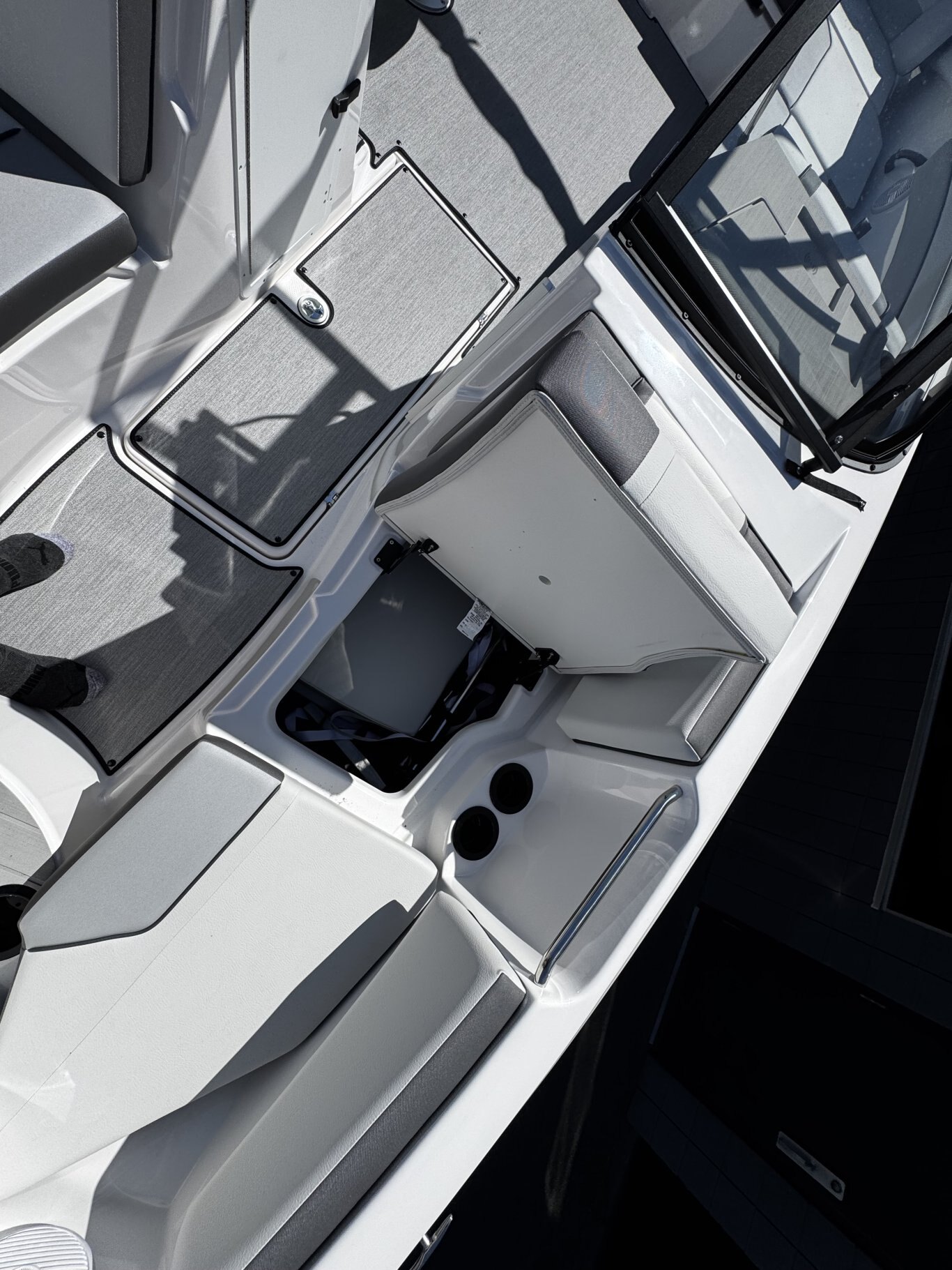 2025 Yamaha AR220 Black