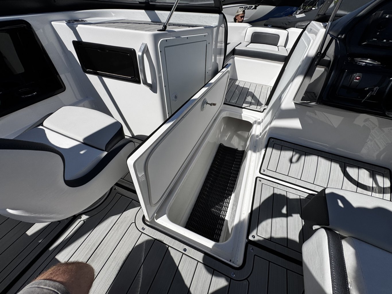 2025 Yamaha 195S Black