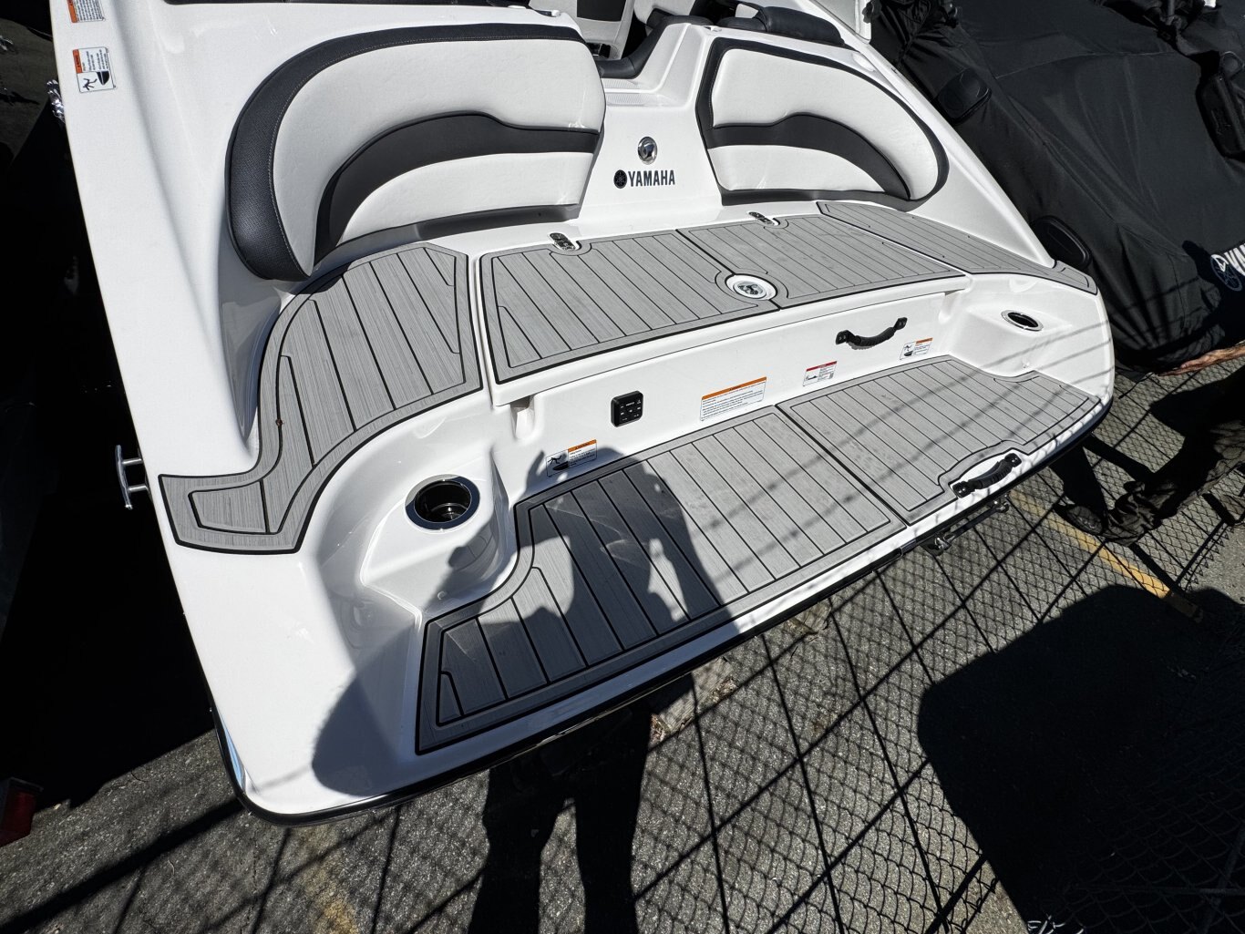 2025 Yamaha 195S Black