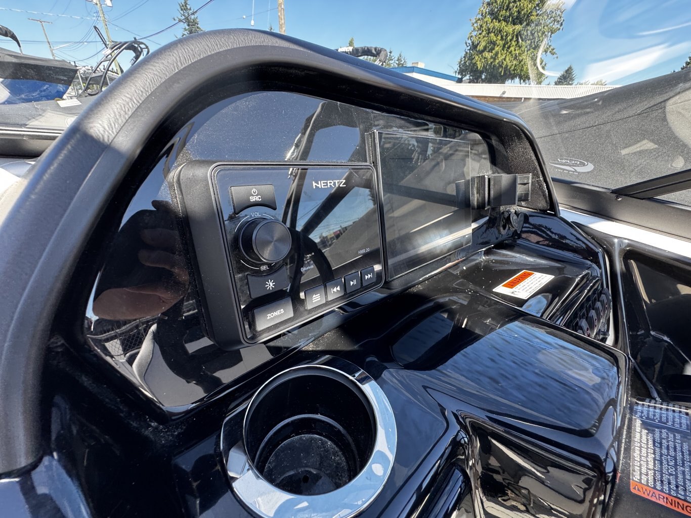 2025 Yamaha 195S Black