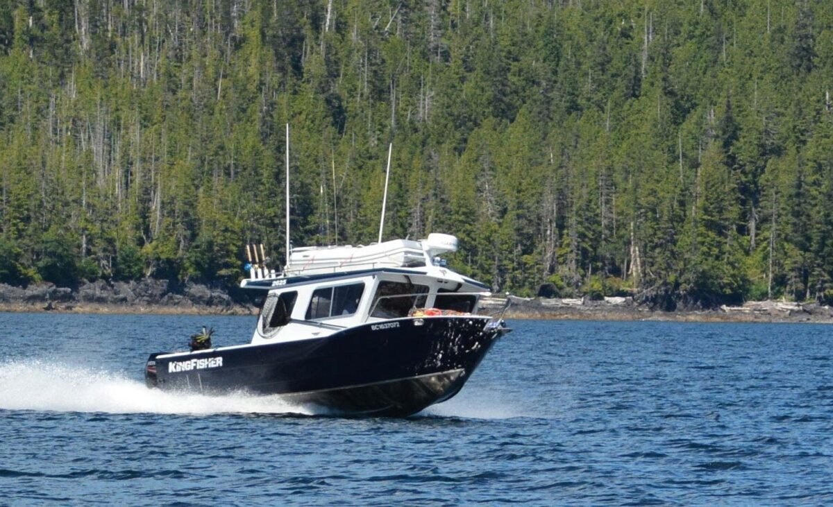 2026 KingFisher 2625 Coastal Express