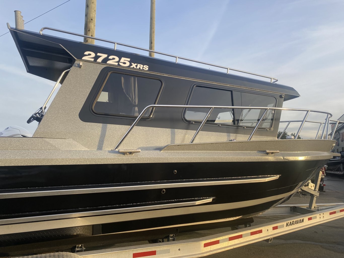 ALL NEW 2025 KingFisher 2725 XRS Offshore