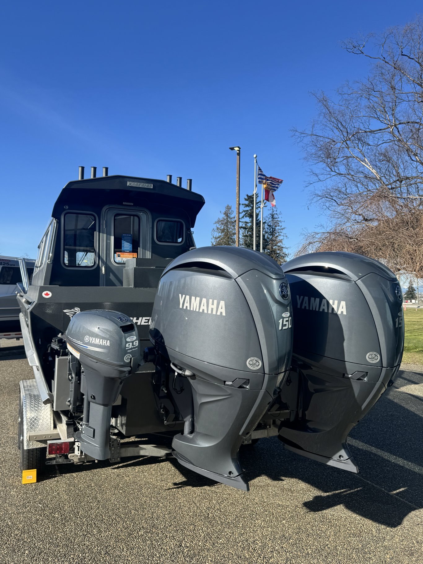 ALL NEW 2025 KingFisher 2725 XRS Offshore