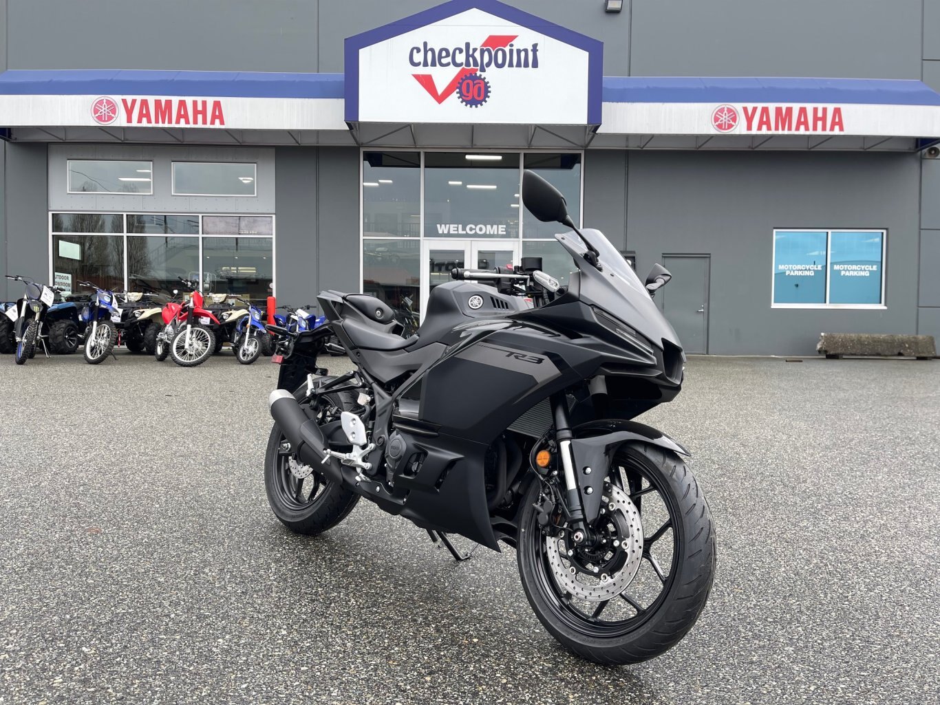 2025 Yamaha YZF R3 Matte Stealth Black