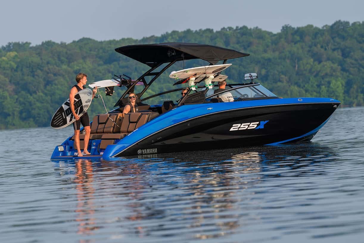 2026 Yamaha 255XD Dolphin Grey