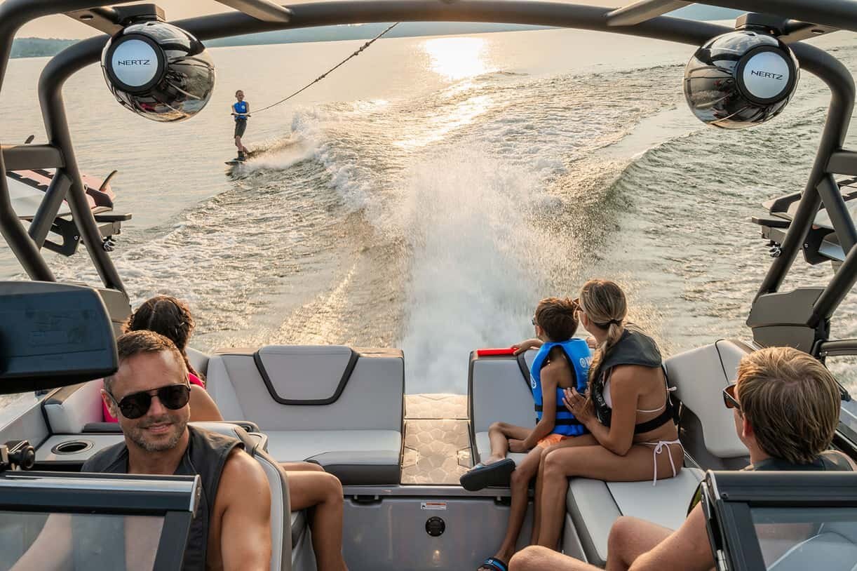 2026 Yamaha 252XE Powder Blue