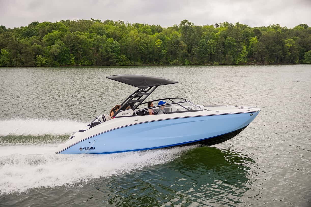 2026 Yamaha 252SD Black