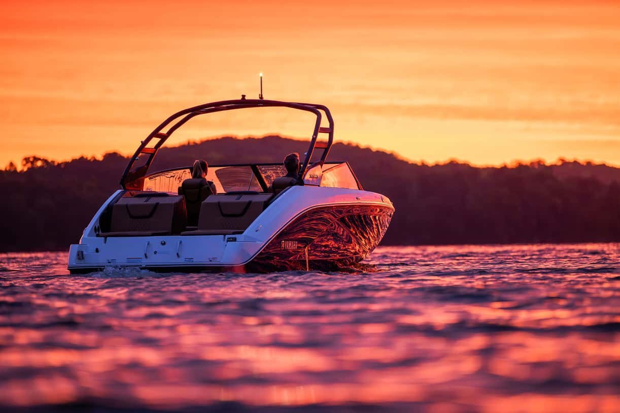 2026 Yamaha 222SD Yacht Blue