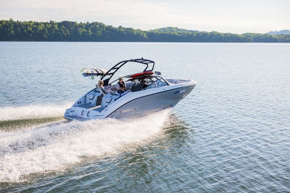 2026 Yamaha AR220 Black