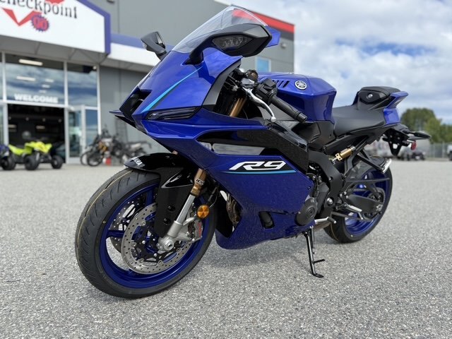2026 Yamaha YZF R9 Team Yamaha Blue