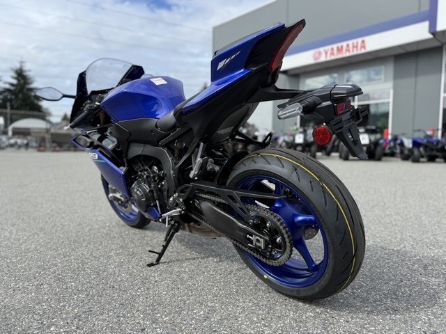 2026 Yamaha YZF R9 Team Yamaha Blue