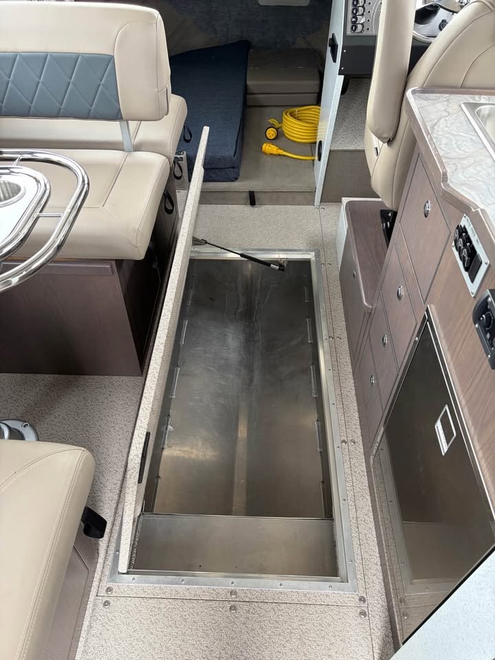 2026 KingFisher 3025 XRS Offshore