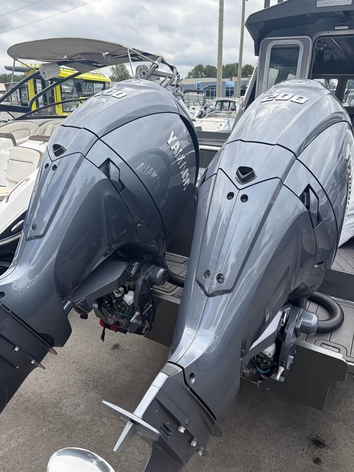 Used 2025 KingFisher 2725 XRS