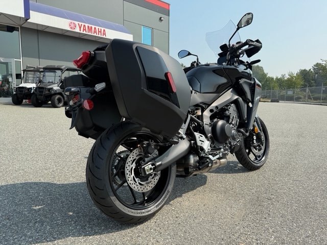 2026 Yamaha Tracer 9 Y AMT Raven