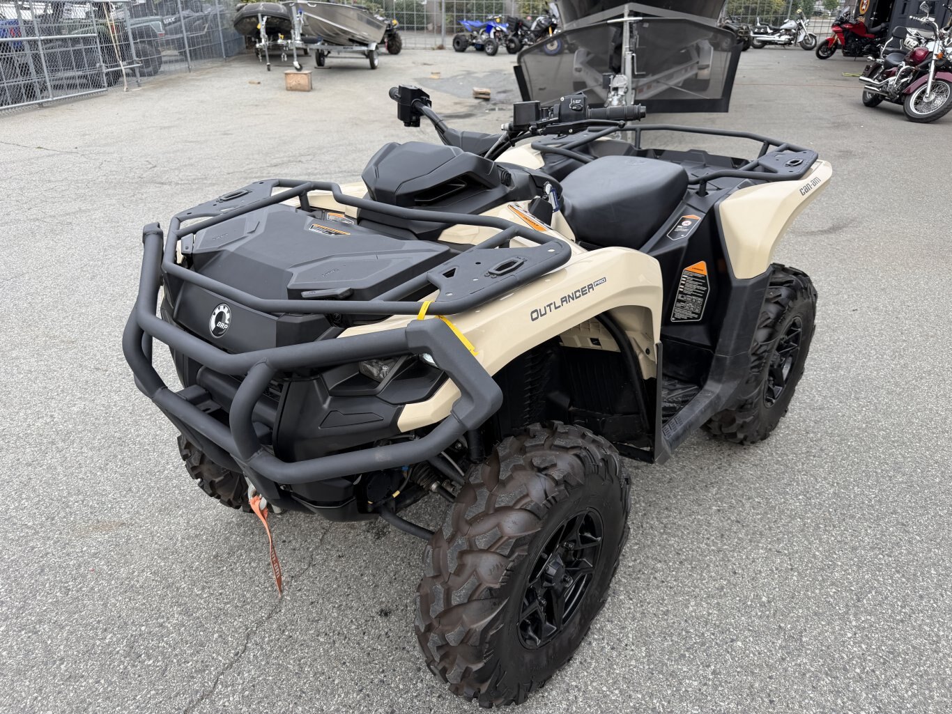 2025 Can Am Outlander Pro HD5 desert tan
