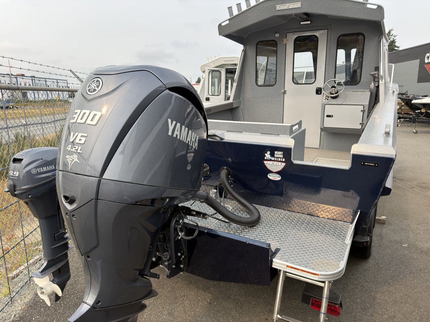 2026 KingFisher 2425 Escape ET HT