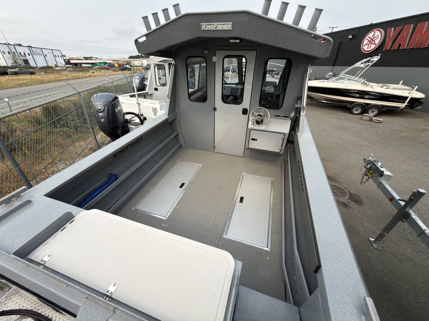 2026 KingFisher 2425 Escape ET HT