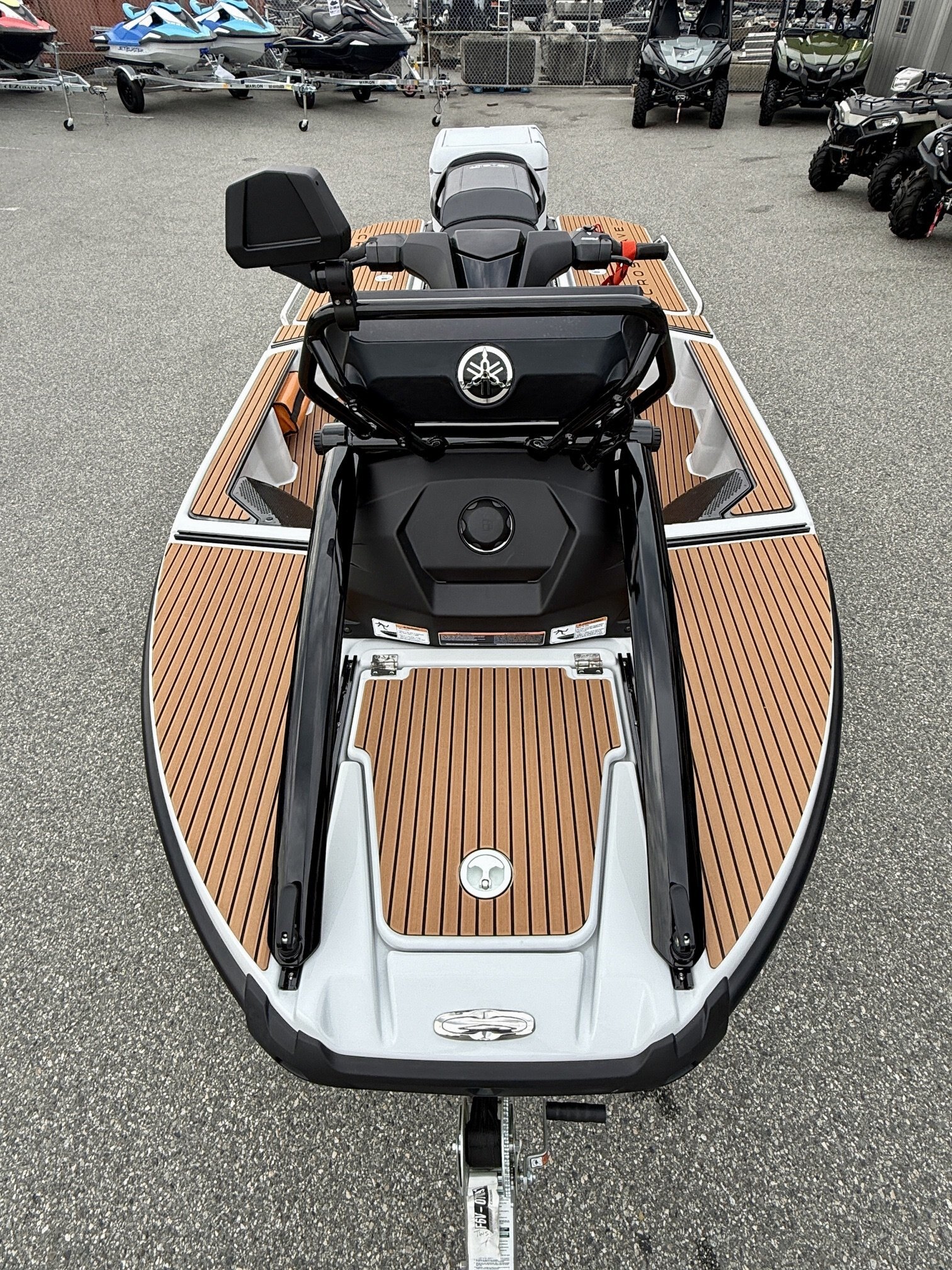 2026 Yamaha Crosswave Mist Grey