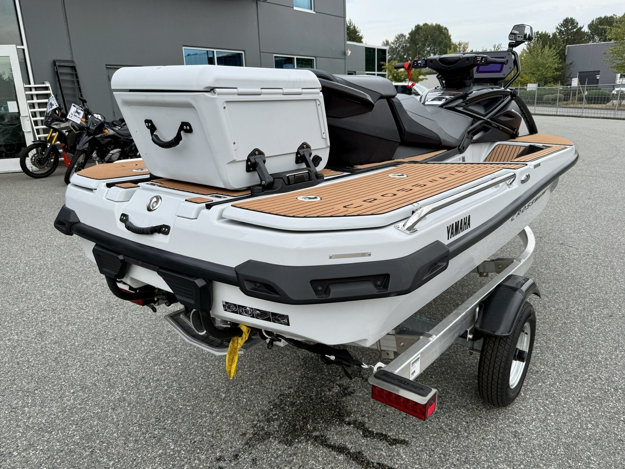 2026 Yamaha Crosswave Mist Grey