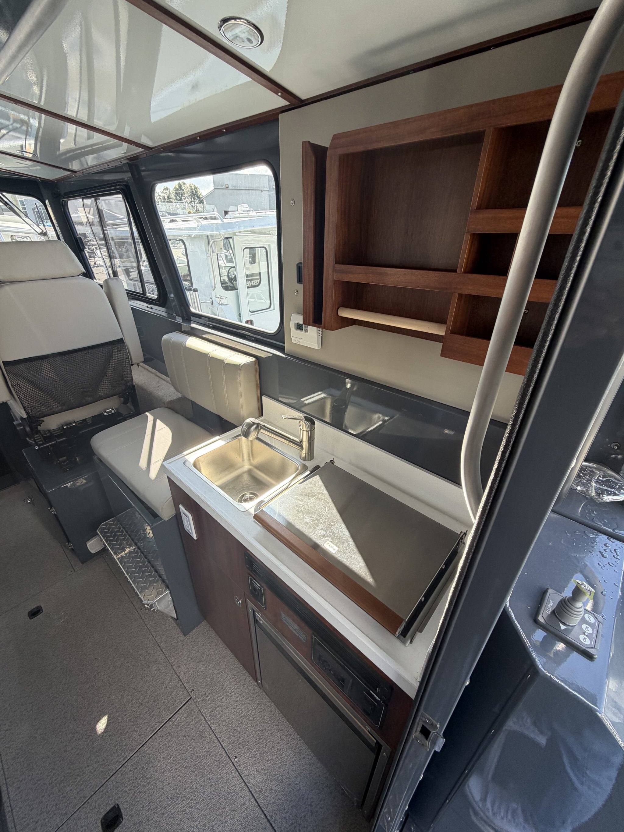 2026 Hewescraft 270 Pacific Explorer