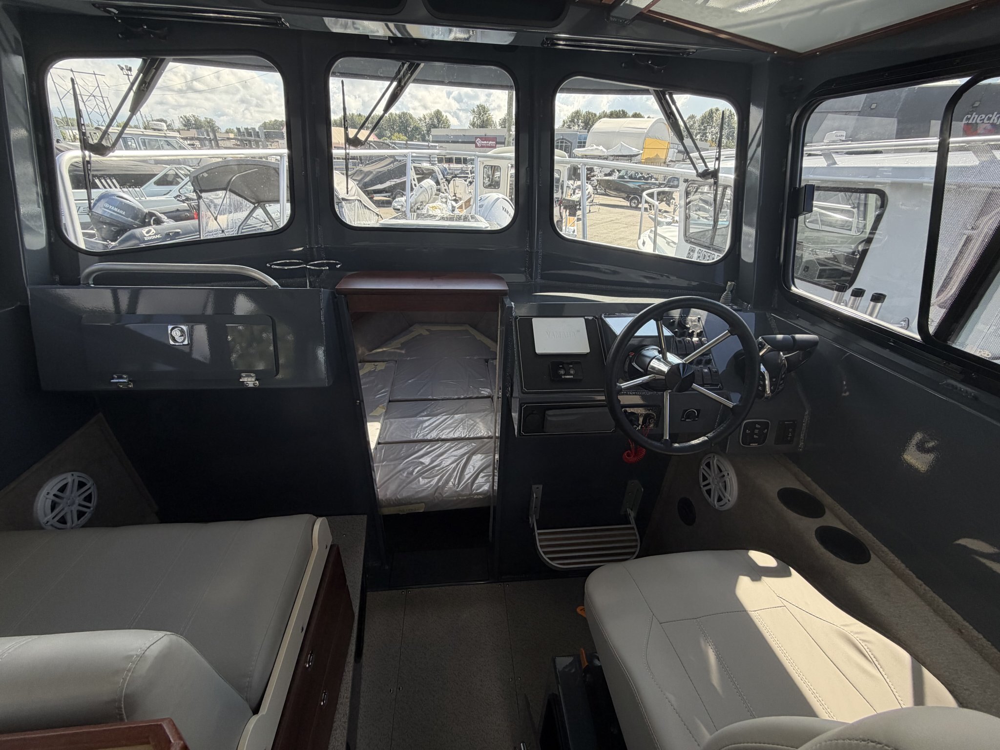 2026 Hewescraft 270 Pacific Explorer