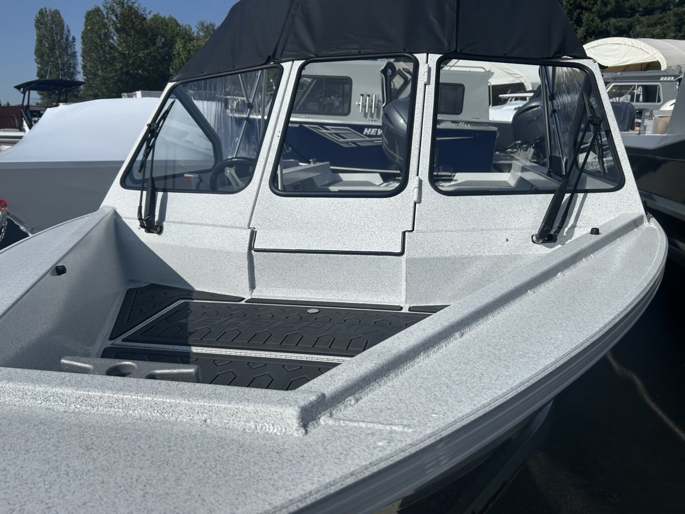 2027 KingFisher 1825 Falcon Sport
