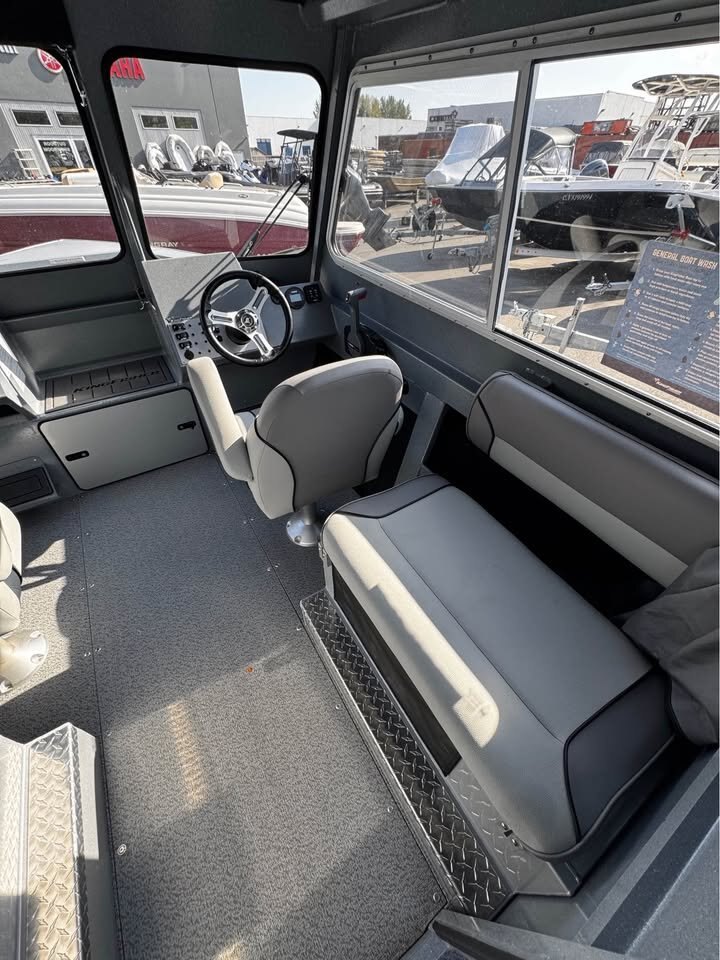 2027 KingFisher 2025 Escape HT Sport