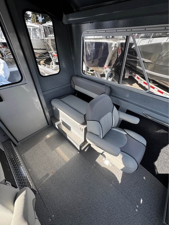 2027 KingFisher 2025 Escape HT Sport