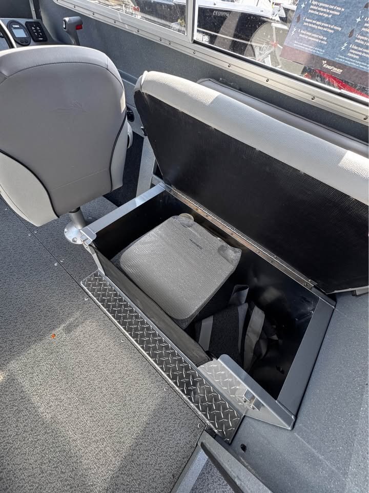 2027 KingFisher 2025 Escape HT Sport