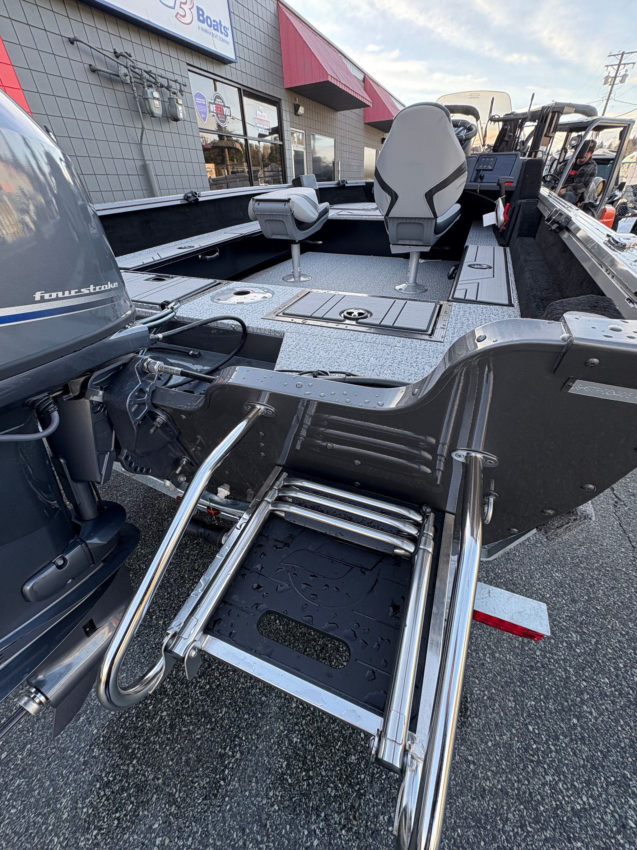 2025 Starcraft Storm 16 SC