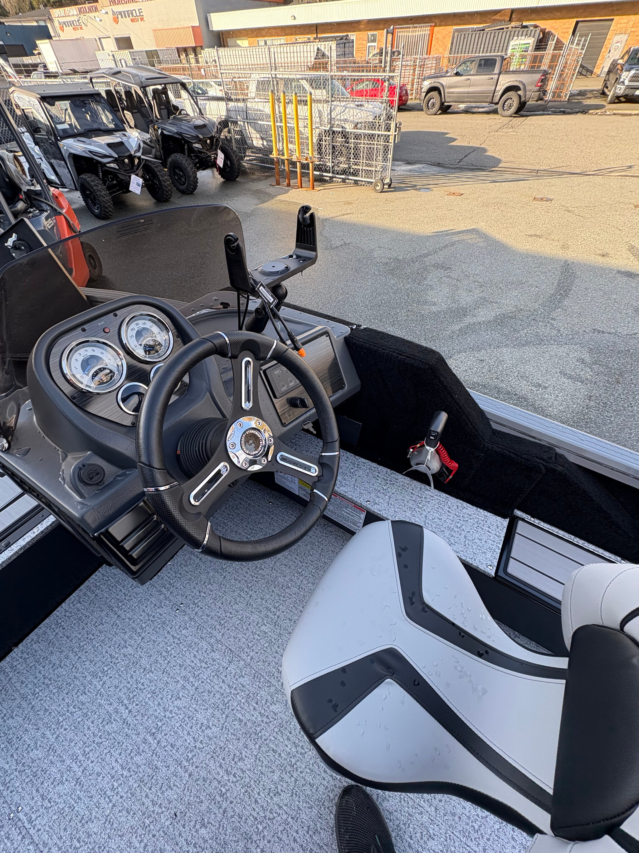 2025 Starcraft Storm 16 SC