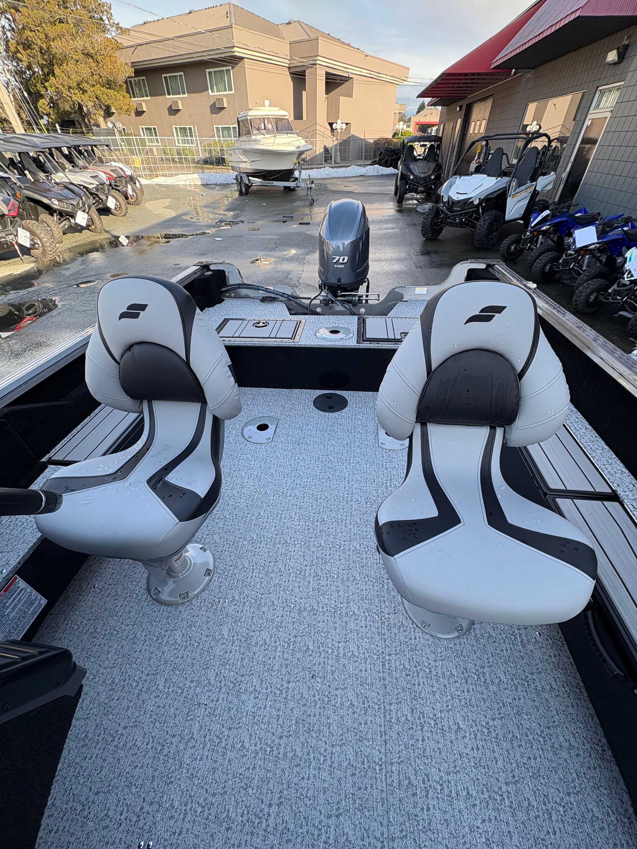 2025 Starcraft Storm 16 SC