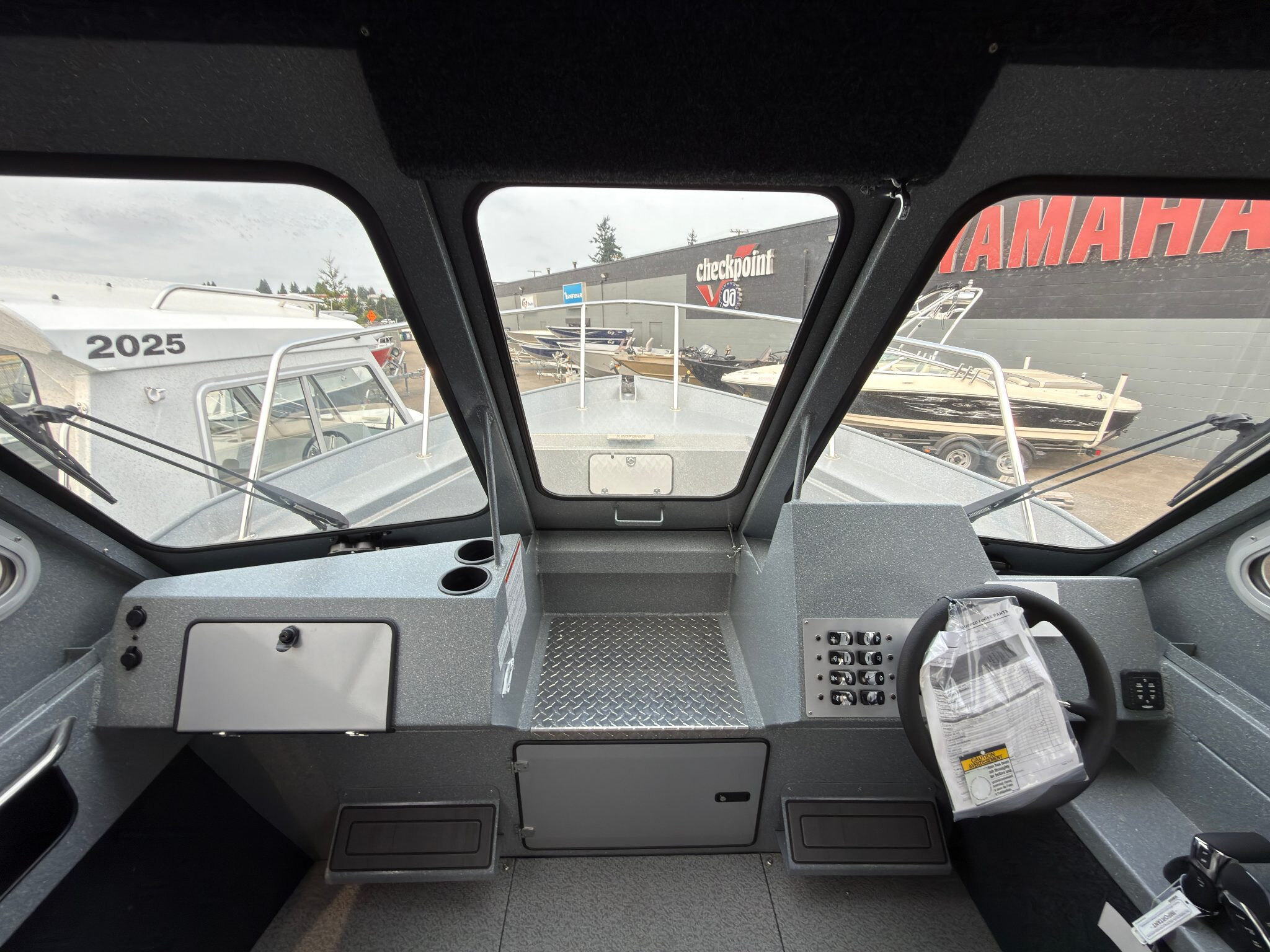 2026 KingFisher 2425 Escape ET HT