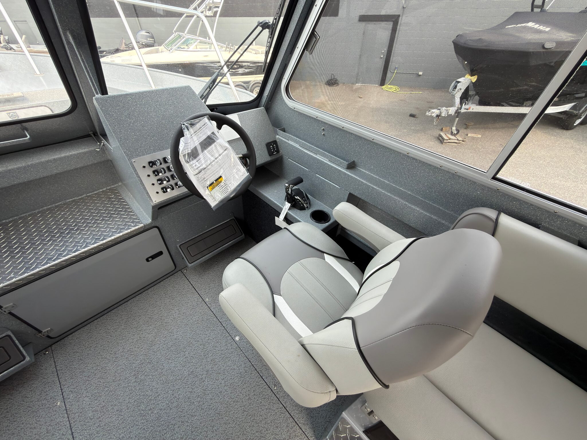 2026 KingFisher 2425 Escape ET HT