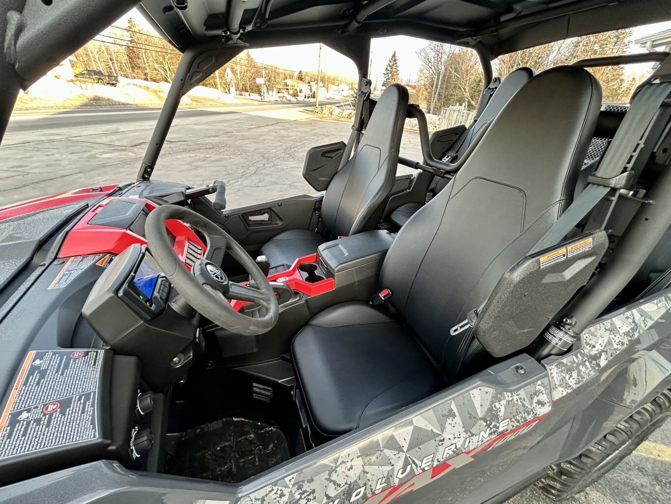 Spécifications du Yamaha WOLVERINE RMAX4 1000 Compact R 2025